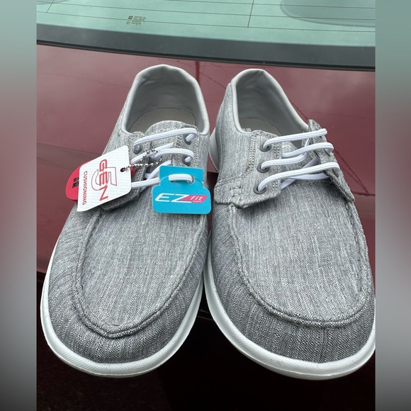 NWT Sketchers GOGA Max EZ Fit Shoes - Picture 1 of 4